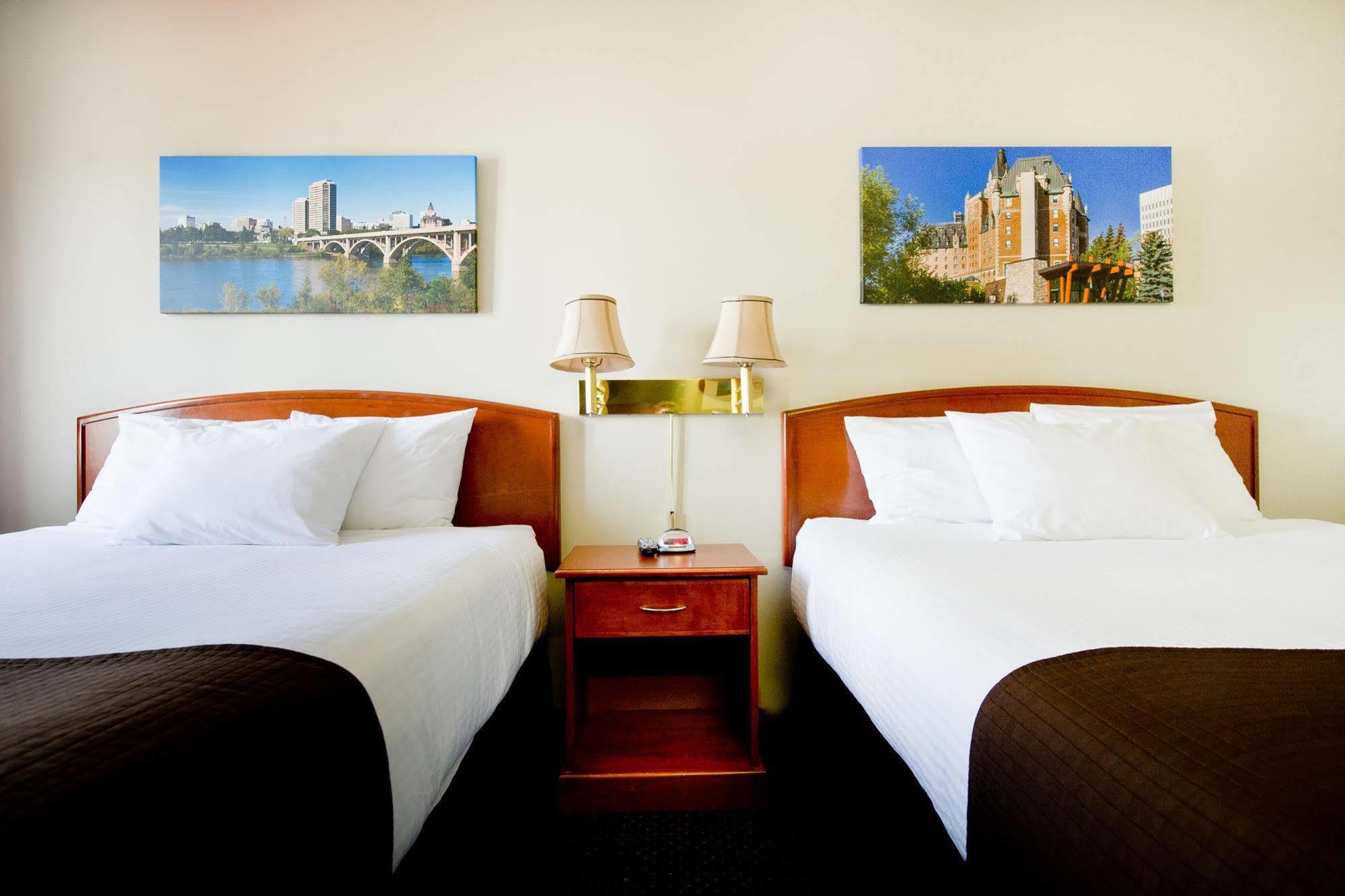 Riviera Motor Inn Саскатун Экстерьер фото